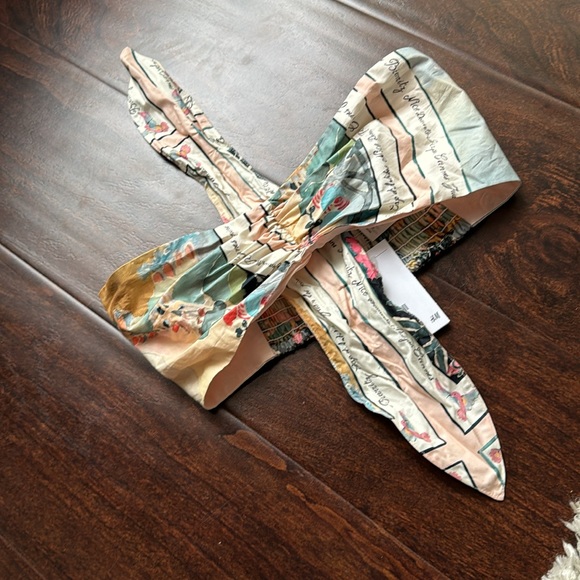 H&M Printed Crop Tube Top Front Tie Detail - Picture 6 of 7